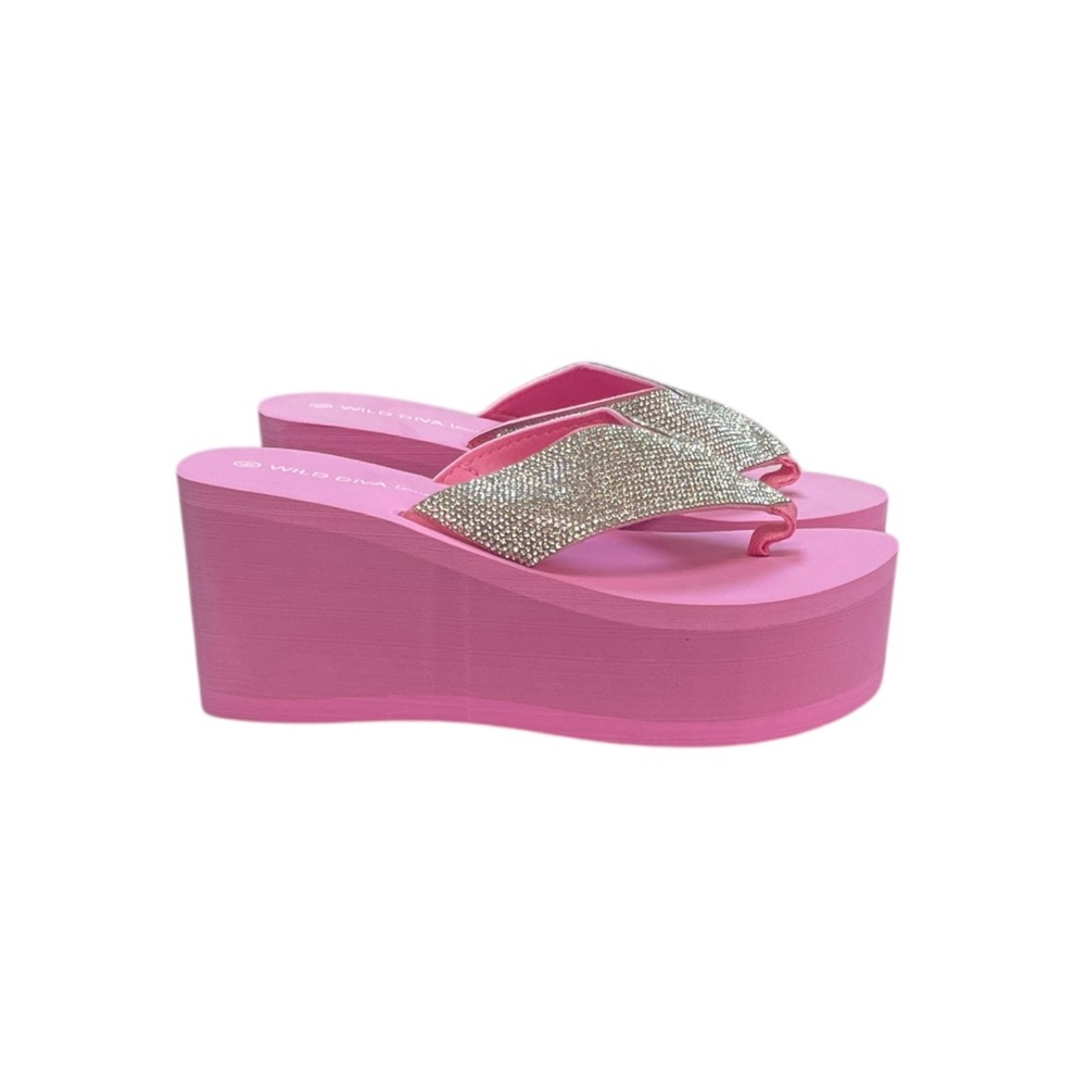 Wild Diva Pink Platform Sandals with Gold Straps - Picture 3 of 4